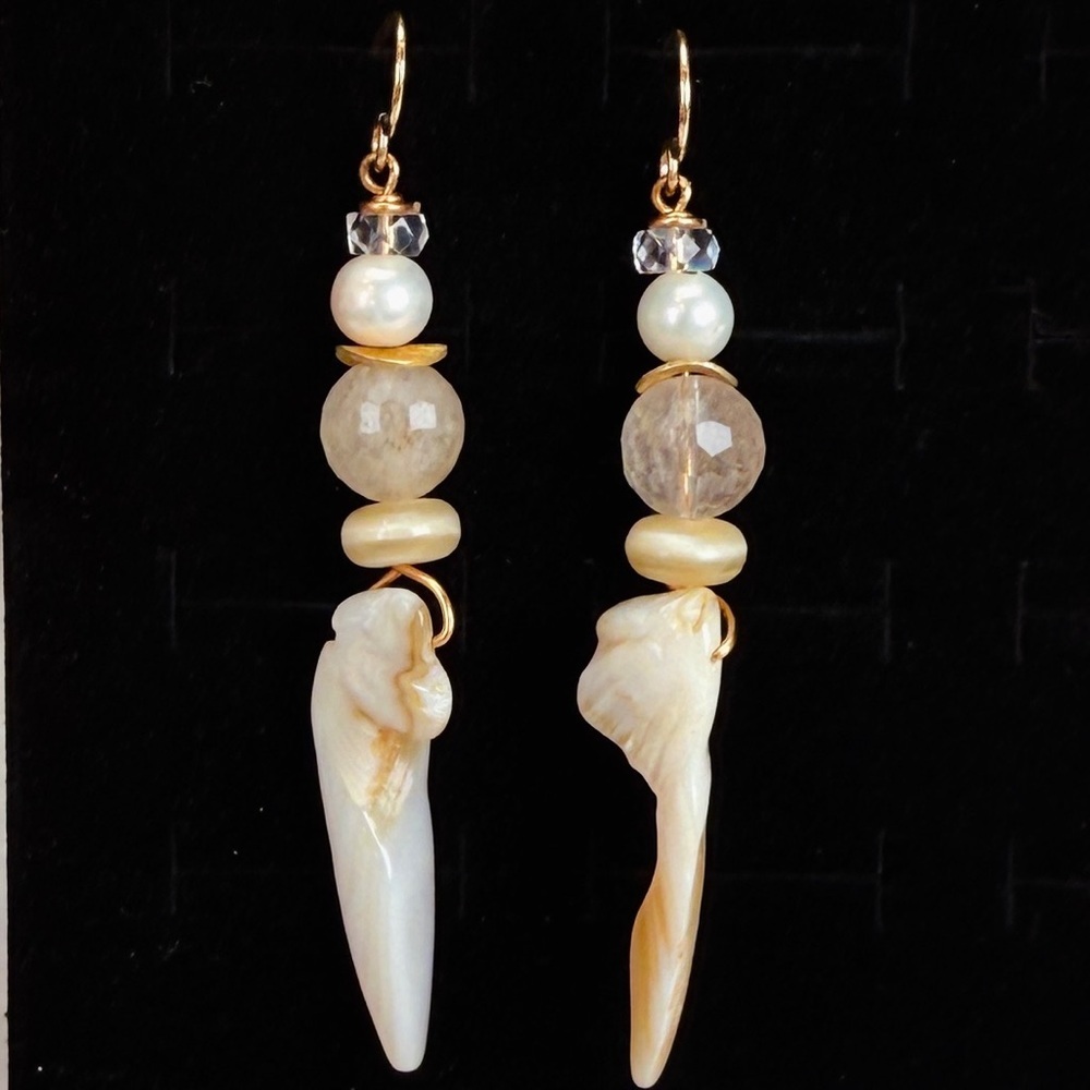 Boho Pierced Dangle Earrings Carved Drop Beaded Gold Tone Hooks Long